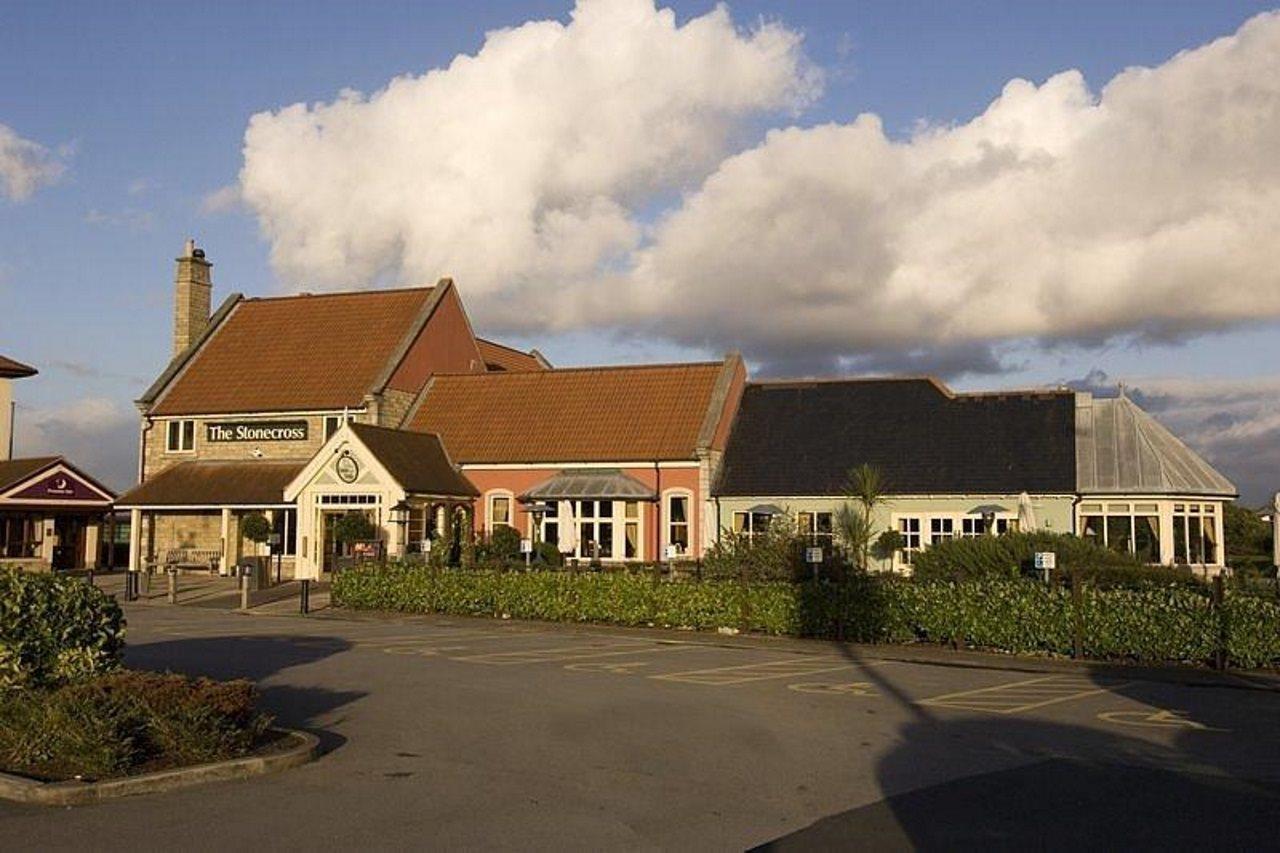 Premier Inn Haydock Park/M6 J23 沃灵顿 外观 照片