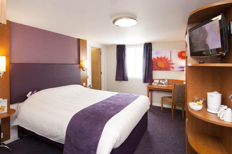 Premier Inn Haydock Park/M6 J23 沃灵顿 外观 照片