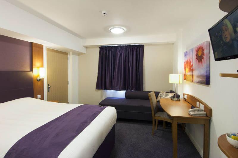 Premier Inn Haydock Park/M6 J23 沃灵顿 外观 照片